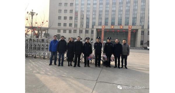 大年初一，公司領(lǐng)導(dǎo)給堅(jiān)守崗位員工拜年！
